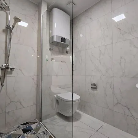 Luxury سبليت